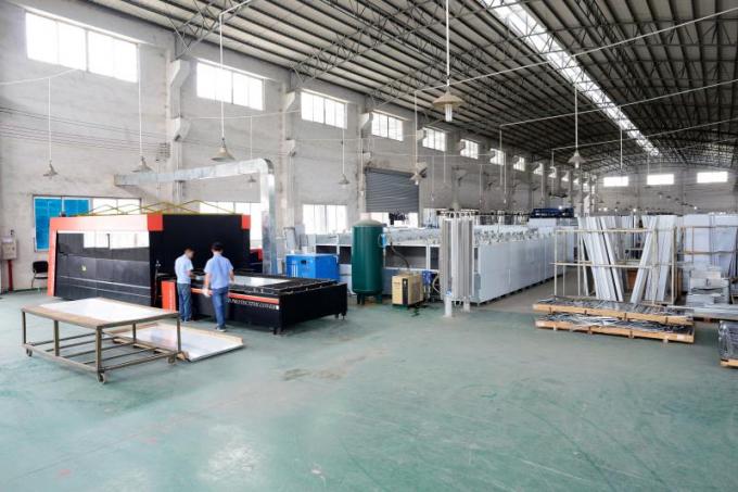 Guangzhou Yixue Commercial Refrigeration Equipment Co., Ltd. خط إنتاج المصنع 2